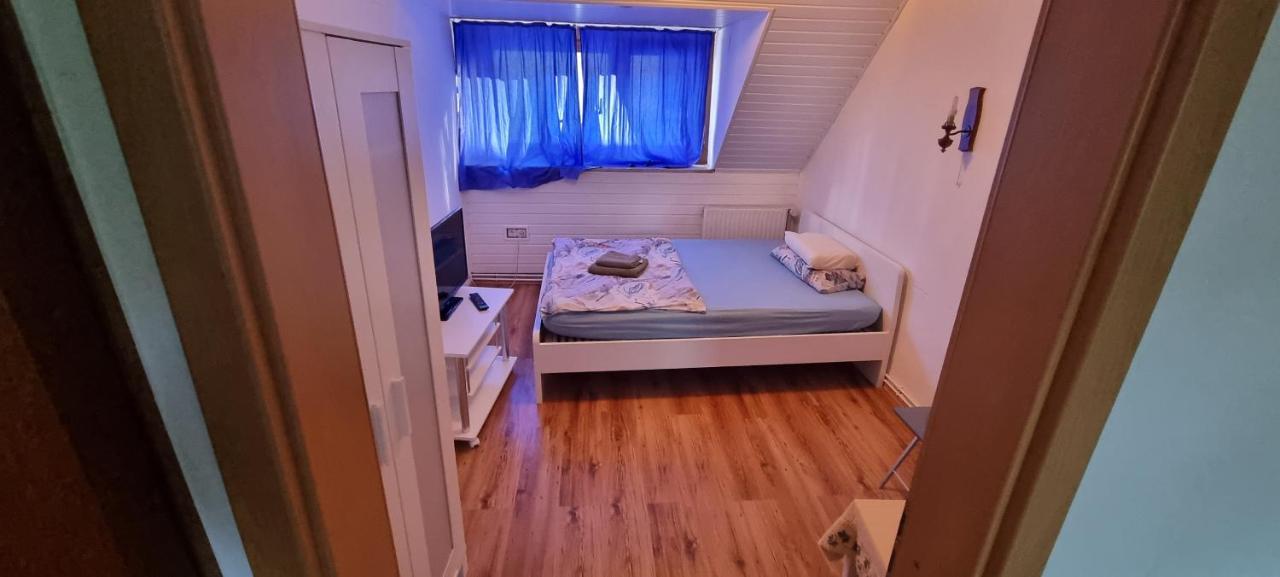 Private Unterkunft Askinartar Mainz Værelse billede